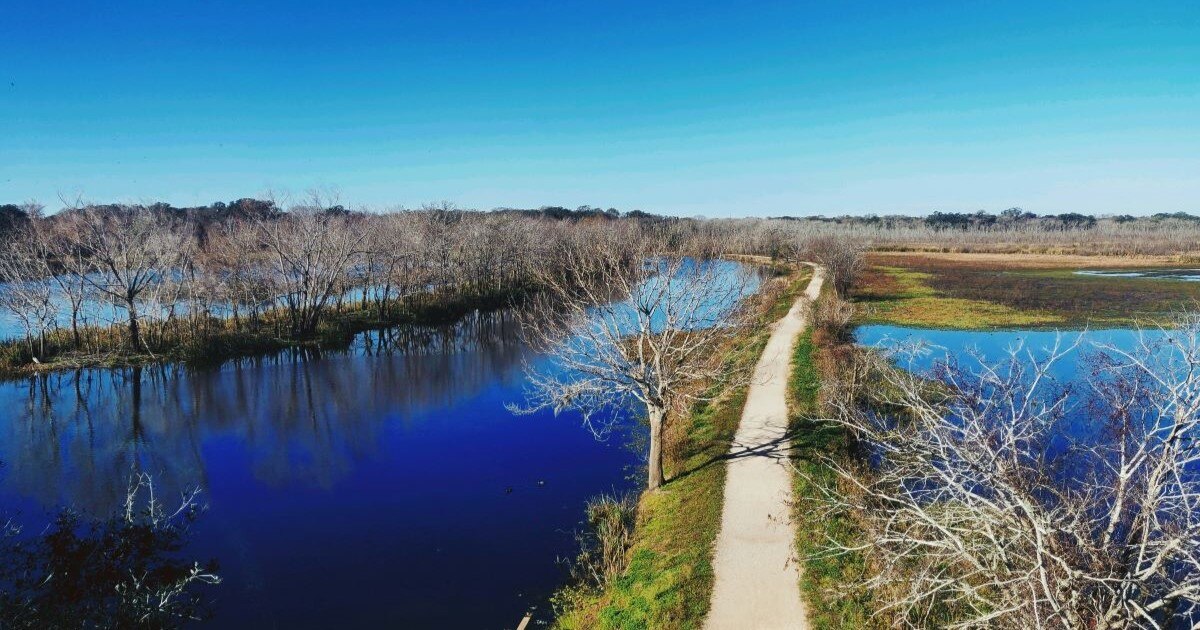 https://blog.cirquedusoleil.com/hiking-houston social preview image