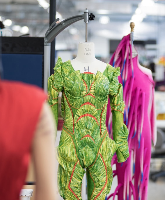 25 Years of Costumes (Cirque Du Soleil) by Cirque Du Soleil